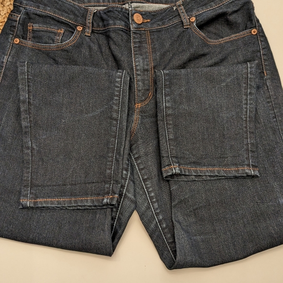 Ann Taylor loft curvy skinny jeans /31/12 - Picture 4 of 8